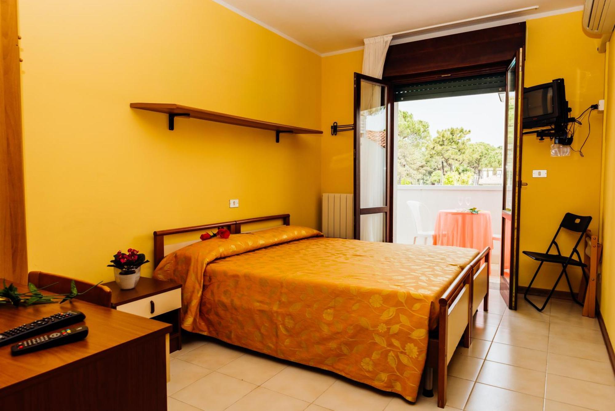 Hotel Rosa Dei Venti Lignano Sabbiadoro Bilik gambar